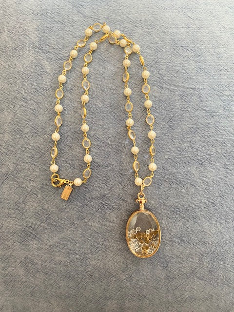 Charming Gold Crystal Necklace with Swarovski Pendant