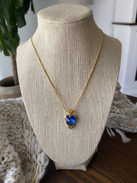 Vintage Deep-Sea Blue Necklace