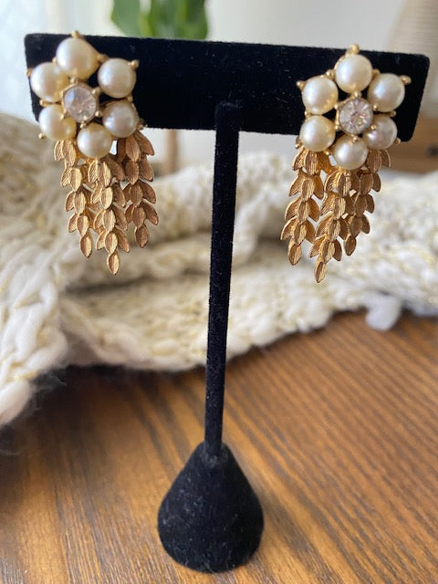 Vintage Gold (Faux) Pearl Clip-on Earrings Set