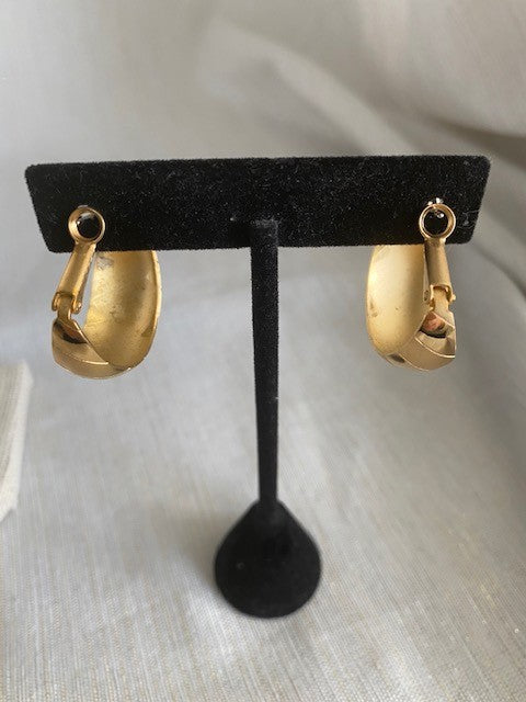 Vintage Gold Hoop Earrings