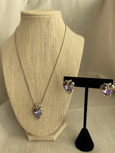 Vintage Lite Purple Austrian Crystal Pendant Silver Necklace