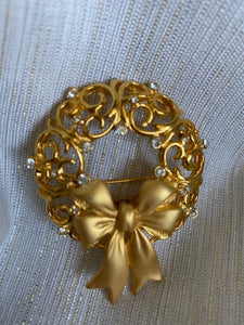 Christmas Gold with Crystals Wreath Pin